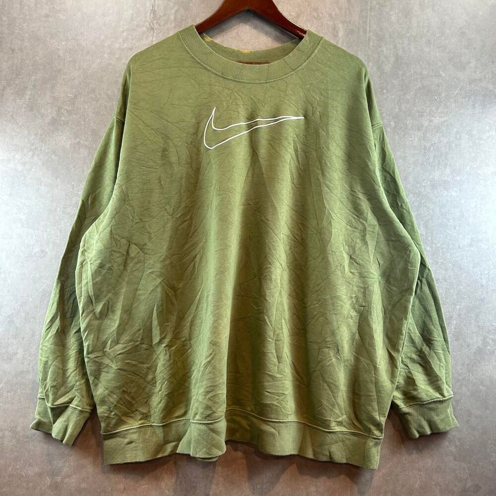 Nike Men's Green and Khaki Sweatshirt